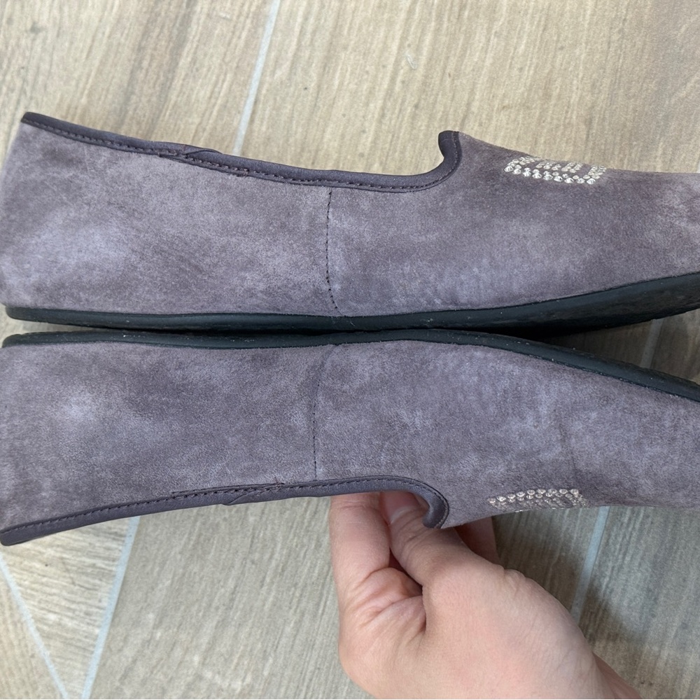 UGG Australia Suede Rhinestone Bow Slippers Flats Size 7.5 - Picture 2 of 5